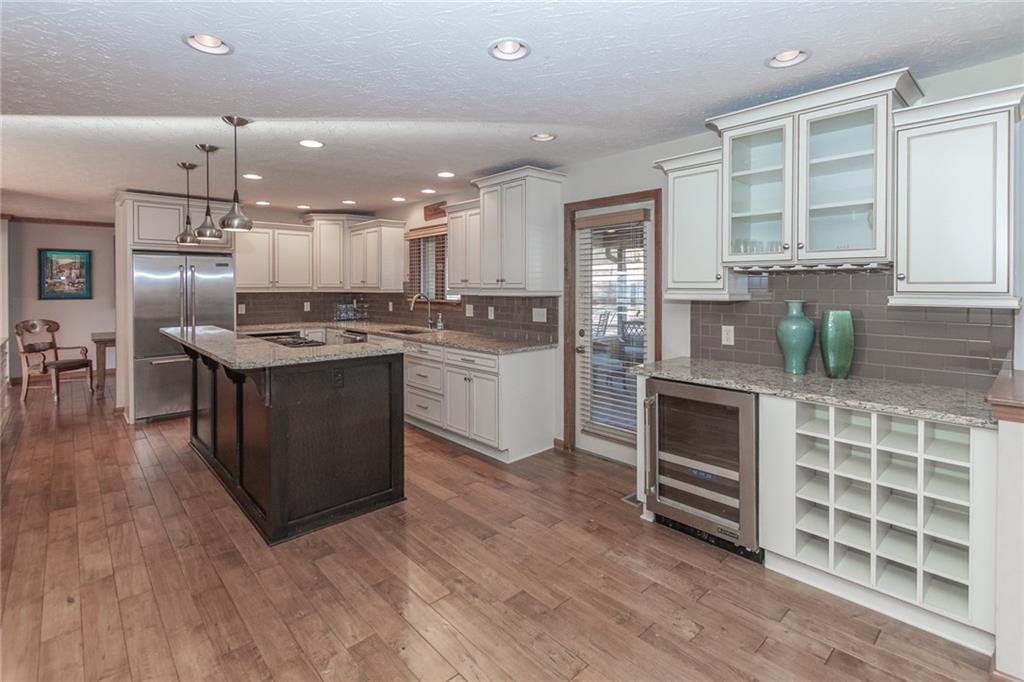 8332 Forward Pass Road Indianapolis, IN 46217 - Photo 8 of 31 Gallery Image 8