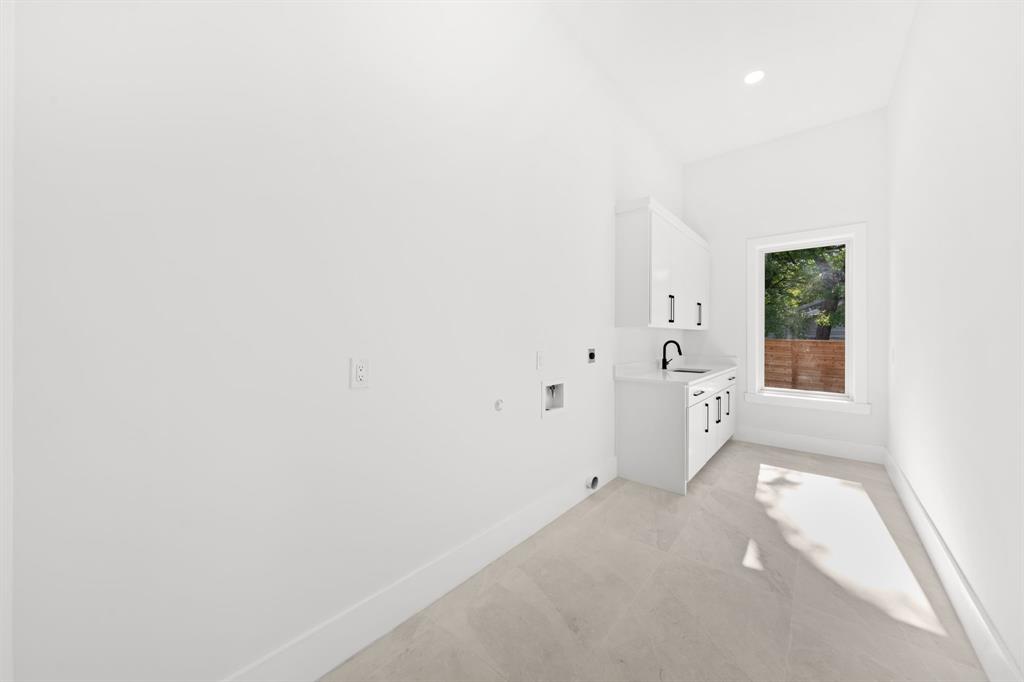 3115 Gibbs Williams Road Dallas, TX 75233 - Photo 17 of 29 close up of a white marble wall