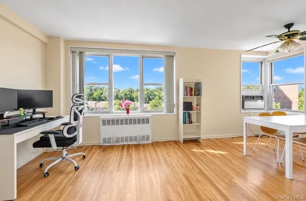 $280,000 | 18-50 211th Street, Unit 6B | Bay Terrace