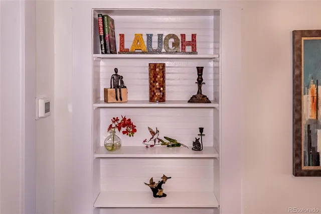 a view of a hallway with shelf