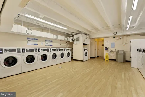 a view of parking area