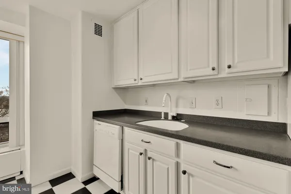 $625,000 | 1435 4th Street Southwest, Unit B505, Washington, DC 20024