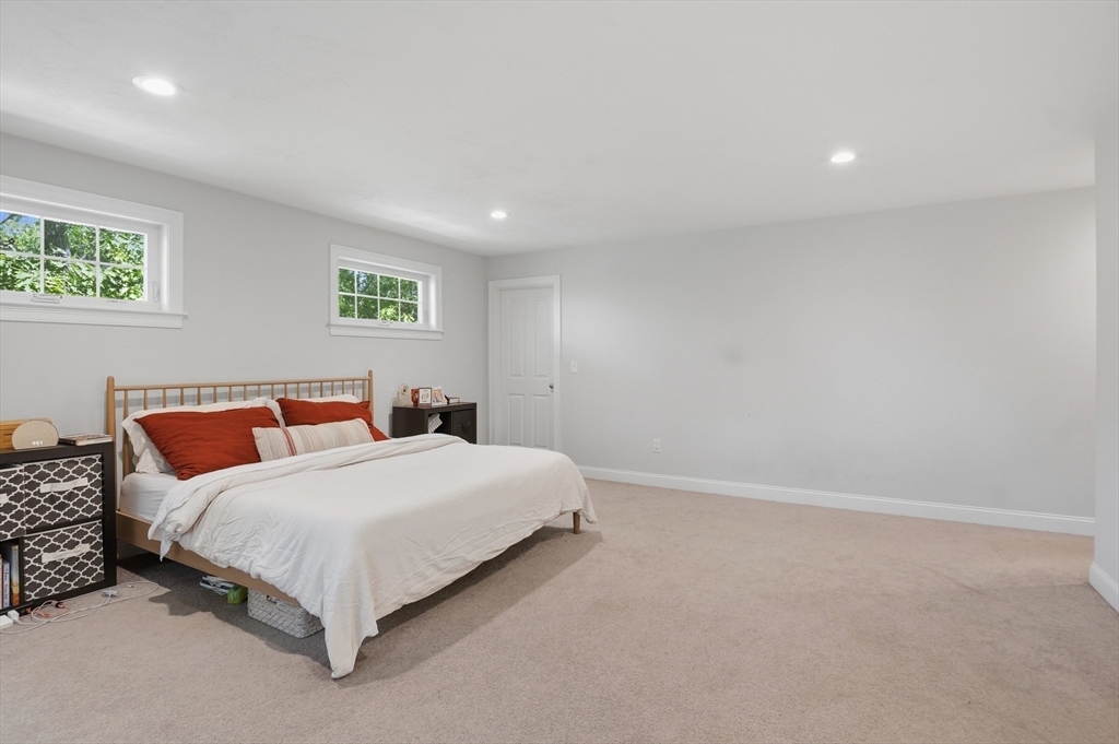 53 Cambridge Street Ayer, MA 01432 - Photo 16 of 32