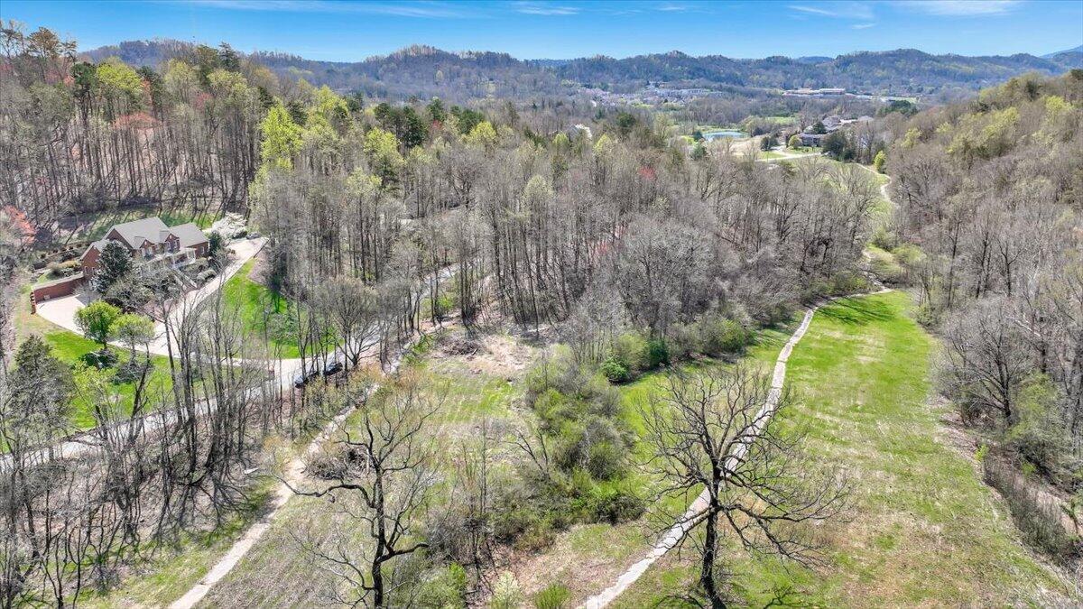 1009 Reads Lake Road, Unit LOT # 7 Chattanooga, TN 37415 - Photo 13 of 16 06-Pinnacle Tour - 1009 Reeds Lake - 06