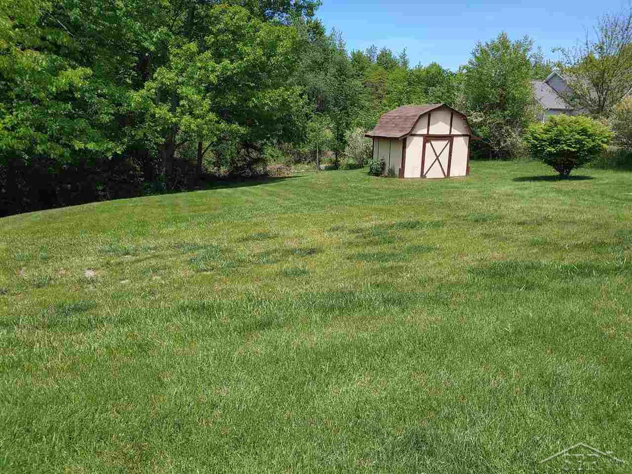 10439 East Willard Road Millington, MI 48746 - Photo 28 of 29 50013024-27.JPG