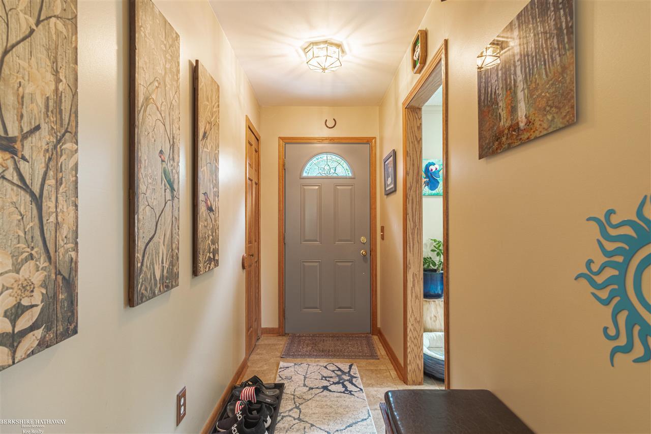 2852 Simpson Drive Rochester Hills, MI 48309 - Photo 5 of 31