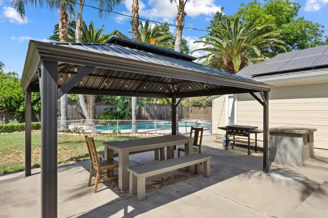 $874,999 | 5119 East Foppiano Lane, Stockton, CA 95212