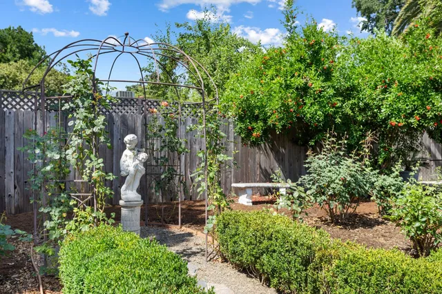 $874,999 | 5119 East Foppiano Lane, Stockton, CA 95212