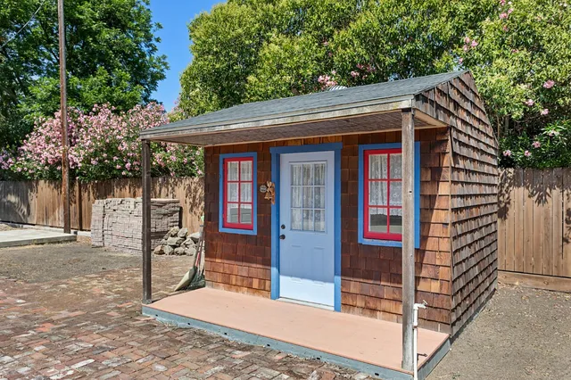 $874,999 | 5119 East Foppiano Lane, Stockton, CA 95212