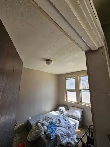 $74,900 | 404 5th Street, Iron Mountain, MI 49801