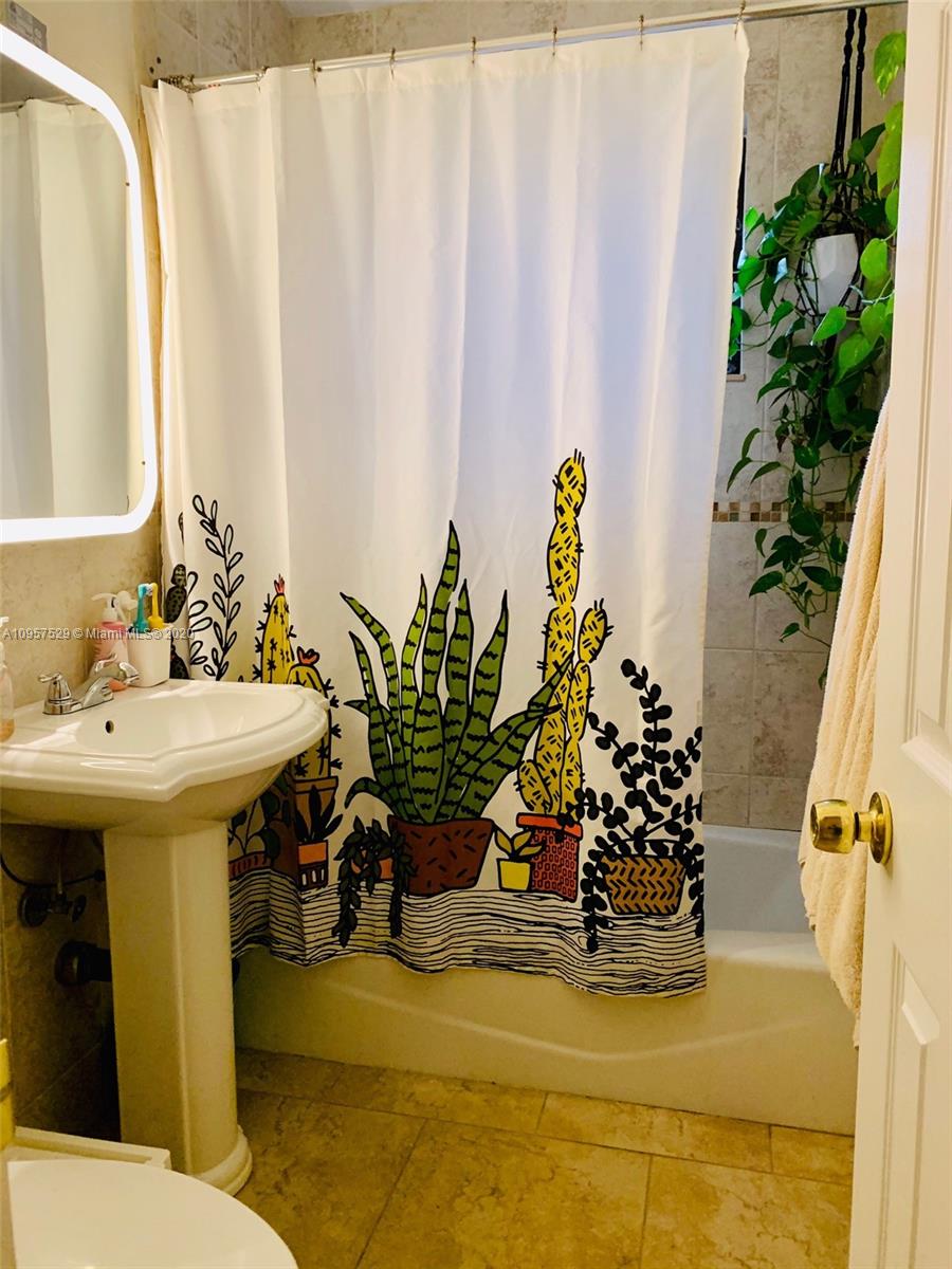 9910 Bahama Drive Cutler Bay, FL 33189 - Photo 17 of 21