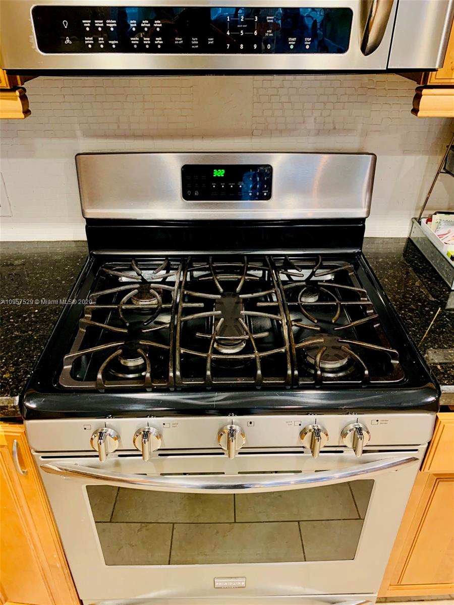 9910 Bahama Drive Cutler Bay, FL 33189 - Photo 5 of 21