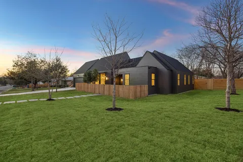 $1,745,000 | 4700 Philco Drive, Austin, TX 78745