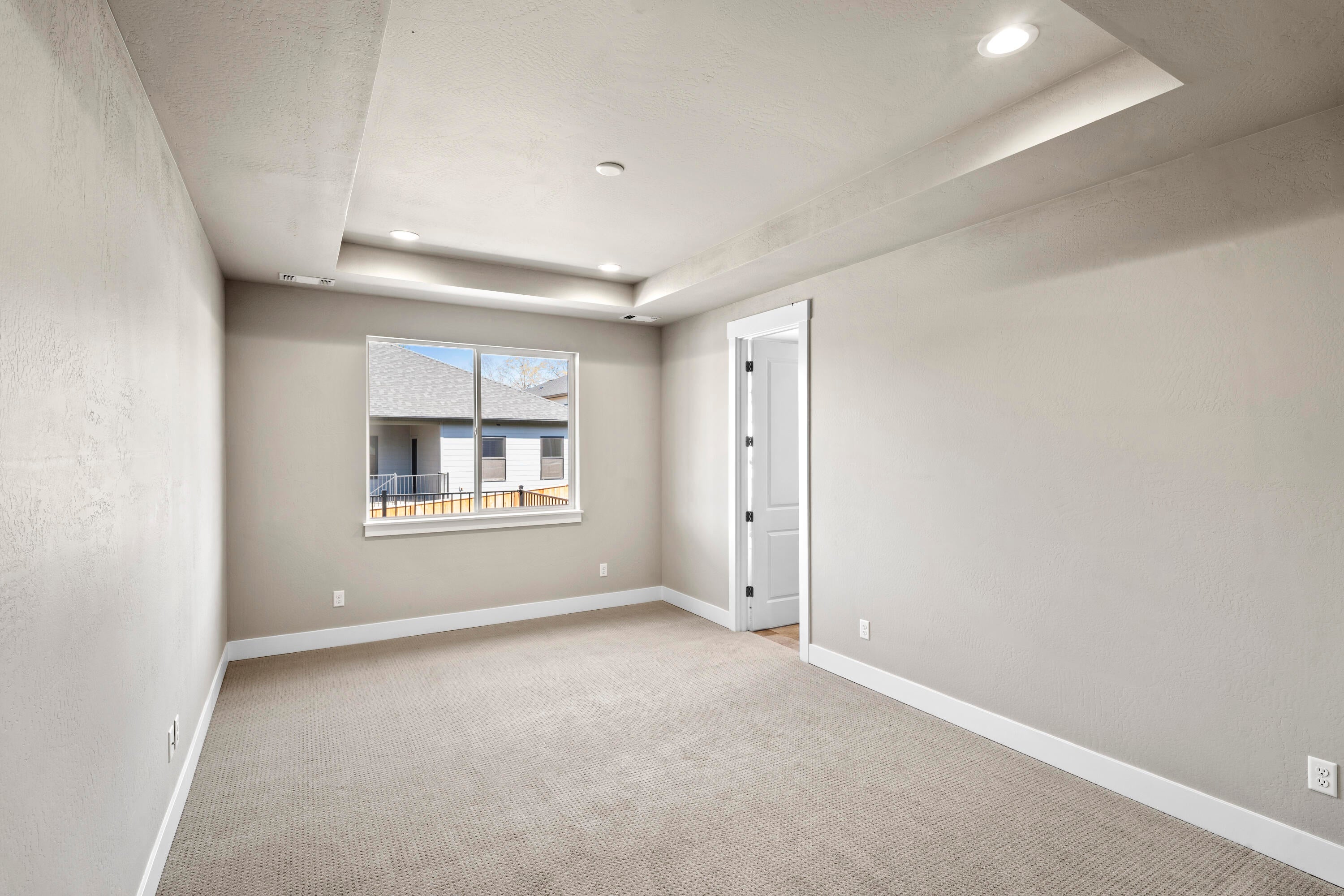 1170 Pumpkin Ridge, Unit 331 Eagle Point, OR 97524 - Photo 12 of 22 11