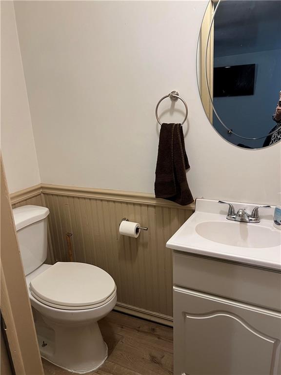 3017 Allen Bridge Road Indiana, PA 15701 - Photo 20 of 34 a bathroom with a toilet sink and mirror