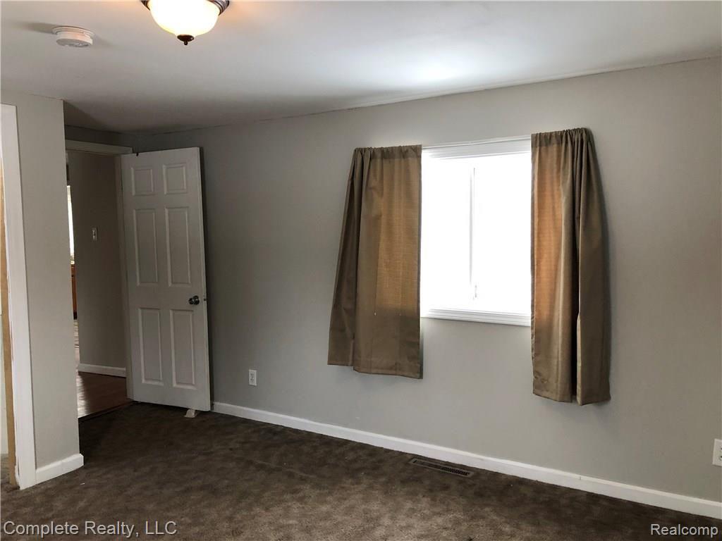 1065 South Oak Road Davison, MI 48423 - Photo 20 of 25 2018-01-21 12.34