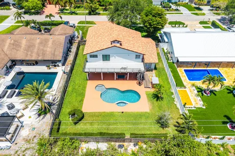 $1,750,000 | 1560 Southwest 17th Street, Boca Raton, FL 33486