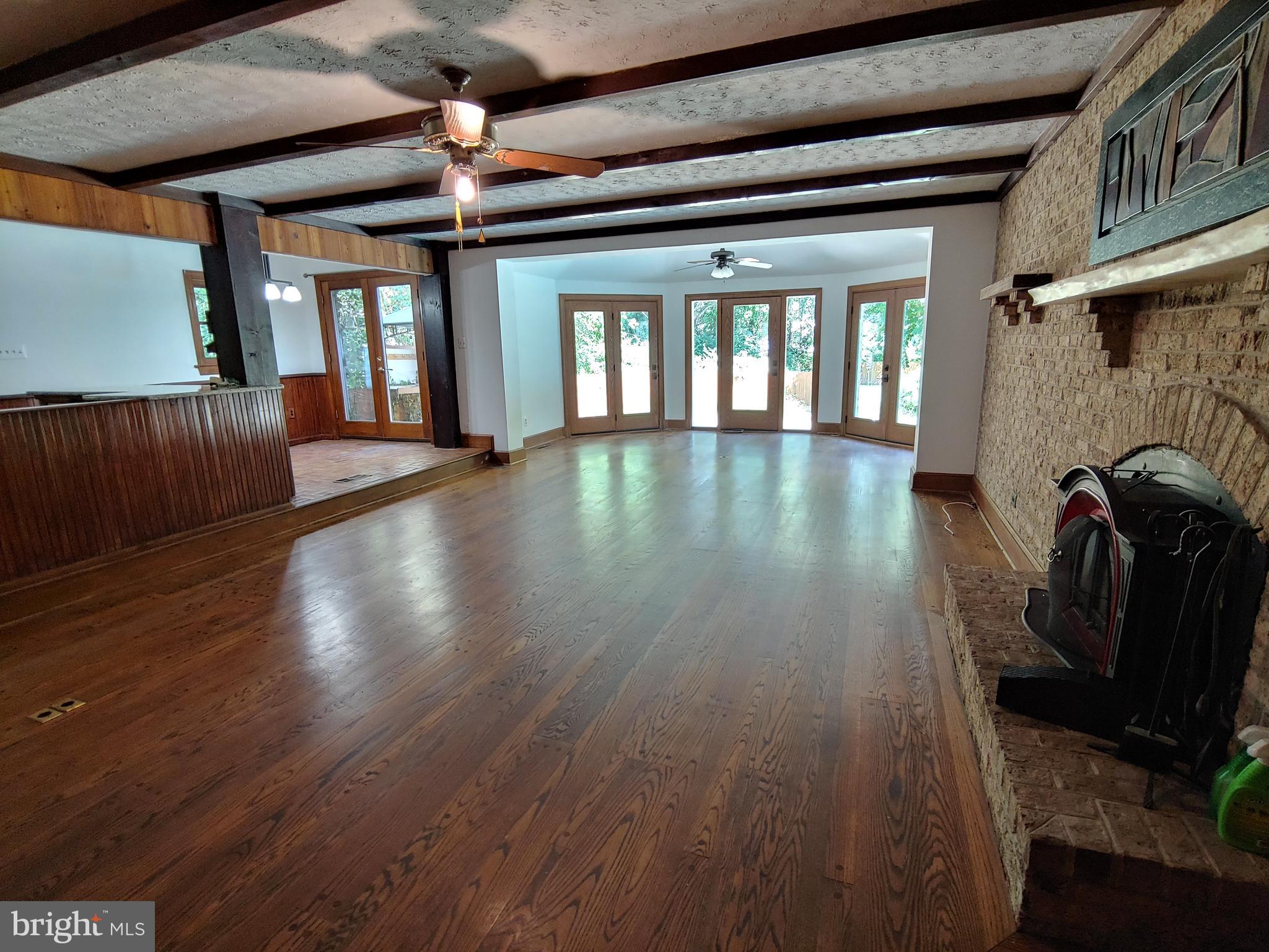 1620 Crowell Road Vienna, VA 22182 - Photo 2 of 25 Gallery Image 2