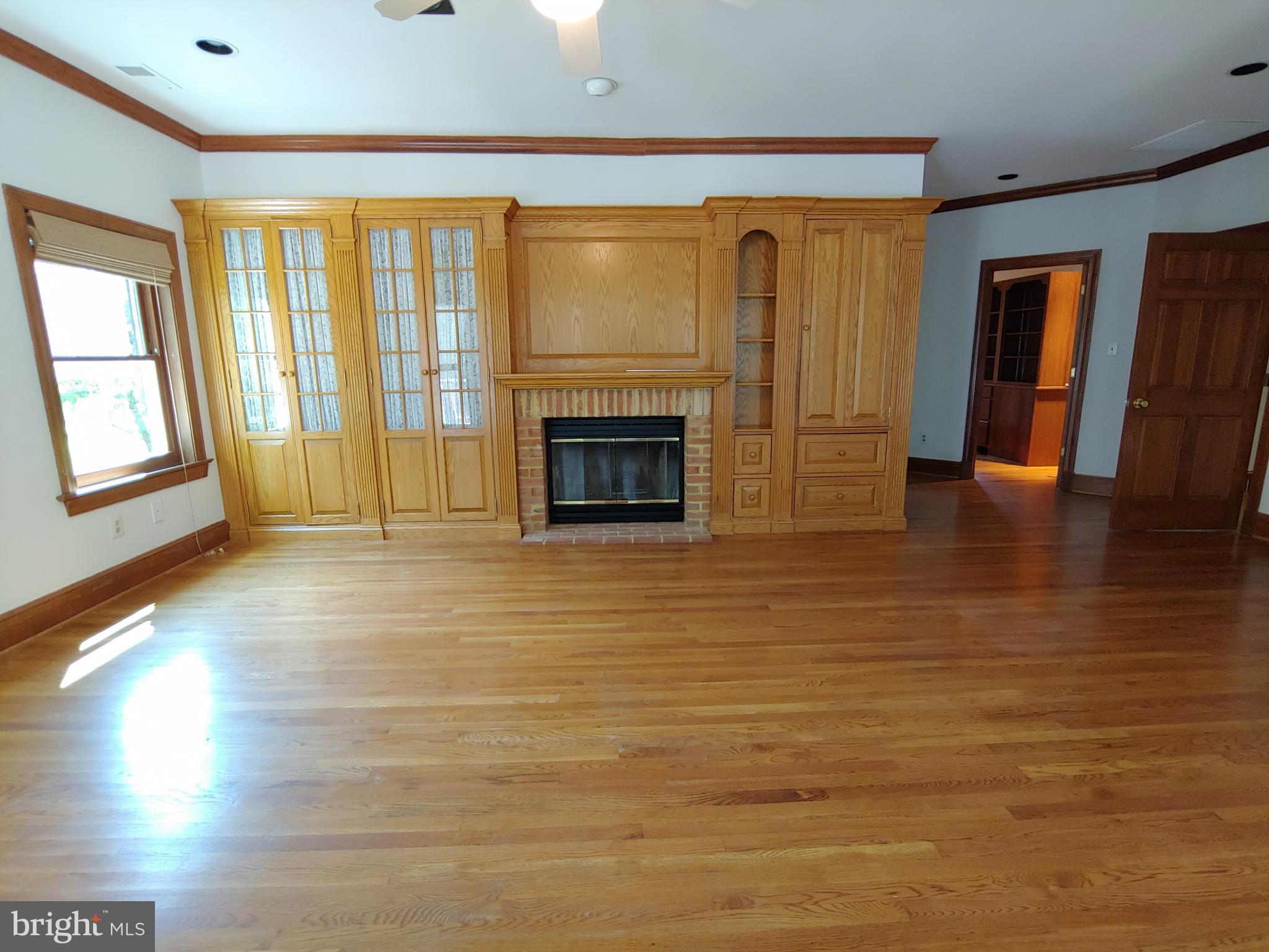1620 Crowell Road Vienna, VA 22182 - Photo 16 of 25 Gallery Image 16