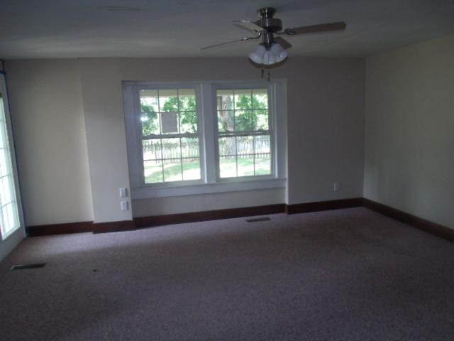 6101 Rock Springs Road Charlotte, TN 37036 - Photo 4 of 5 Gallery Image 4