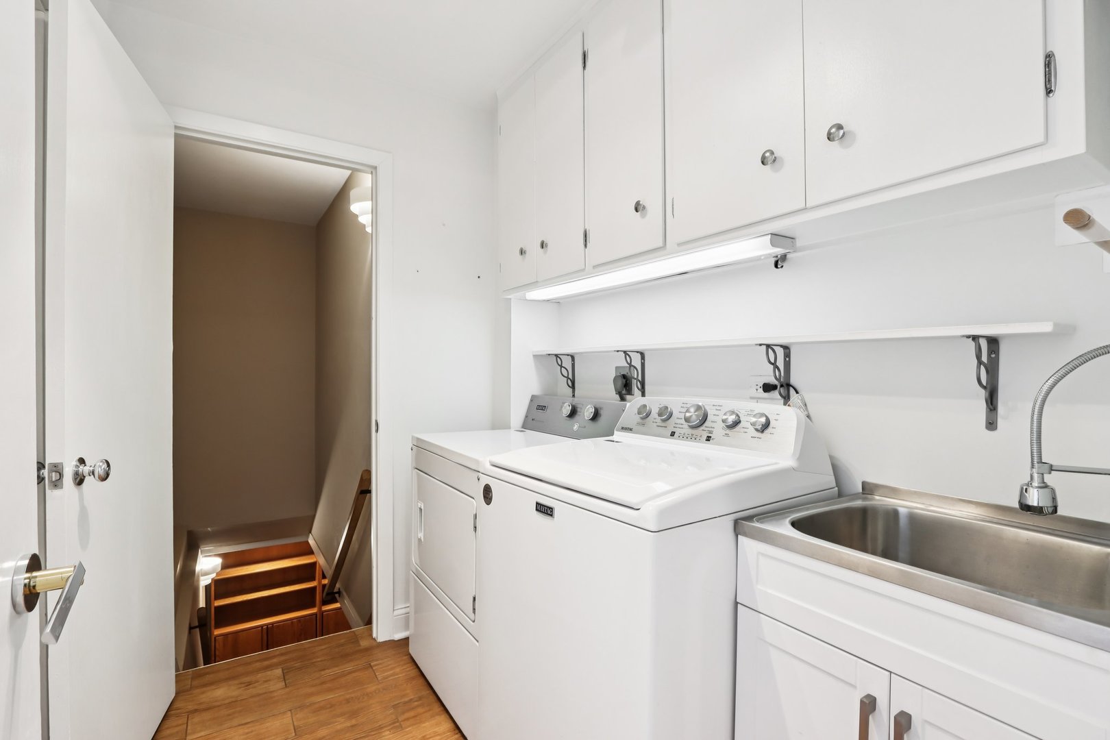 2019 East Avon Lane Arlington Heights, IL 60004 - Photo 29 of 59 a utility room with dryer and washer