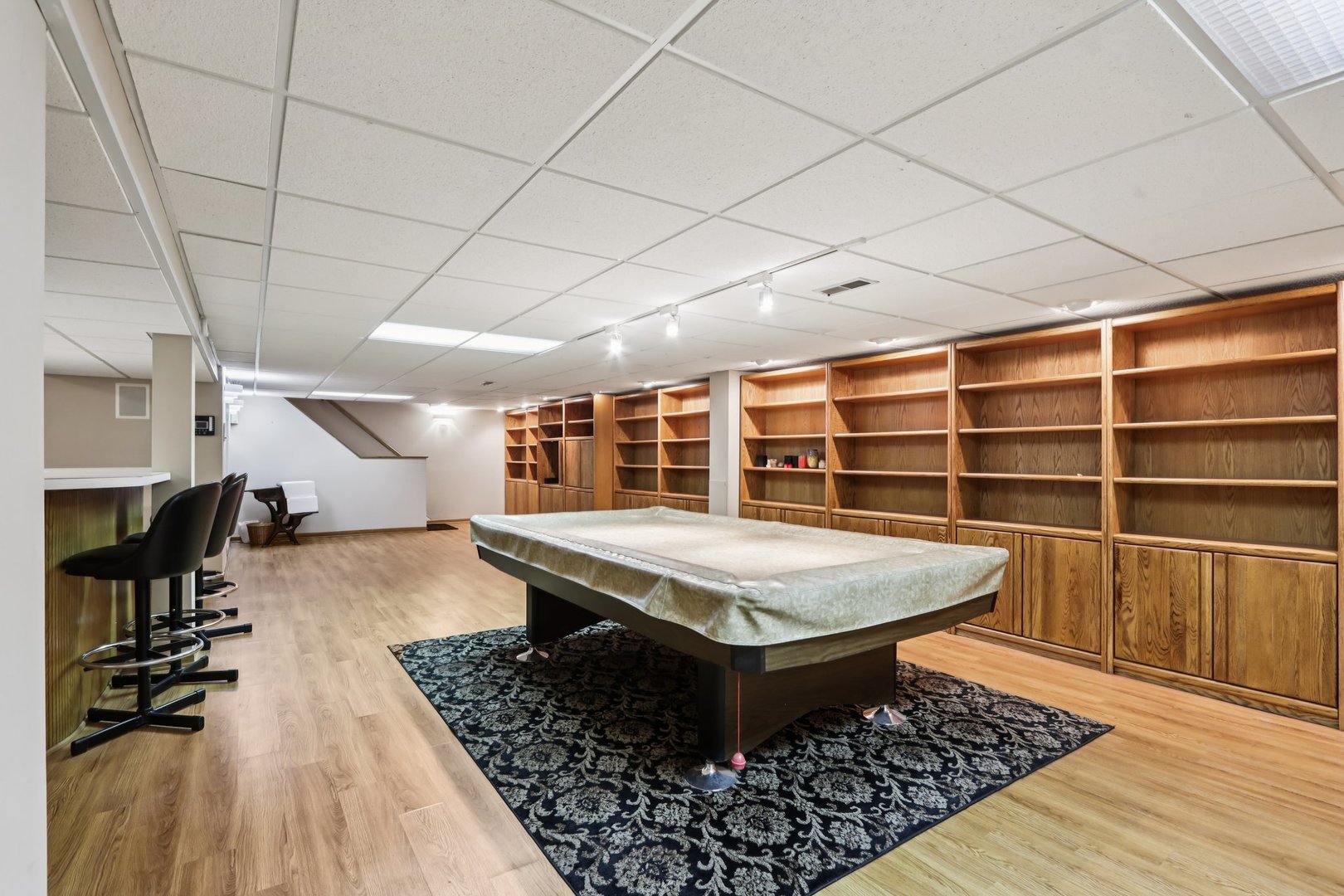 2019 East Avon Lane Arlington Heights, IL 60004 - Photo 40 of 59 a view of a room with wooden floor and furniture