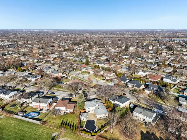 $974,999 | 2019 East Avon Lane, Arlington Heights, IL 60004