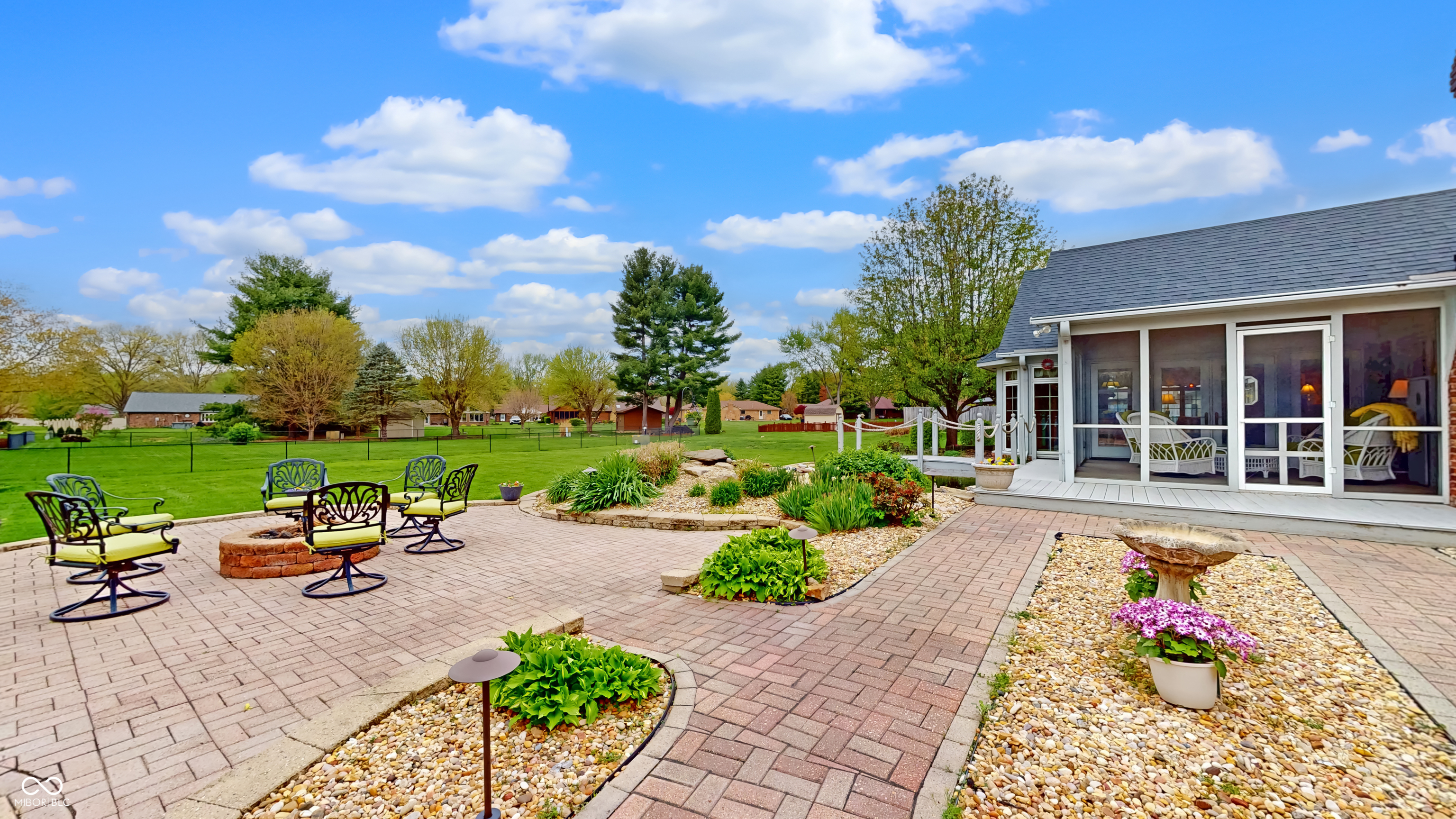 8842 Rocky Ridge Road Indianapolis, IN 46217 - Photo 3 of 57 Gallery Image 3