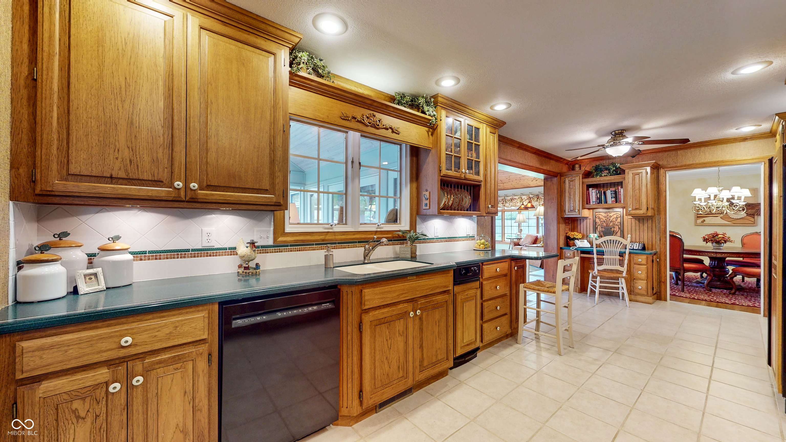 8842 Rocky Ridge Road Indianapolis, IN 46217 - Photo 9 of 57 Gallery Image 9