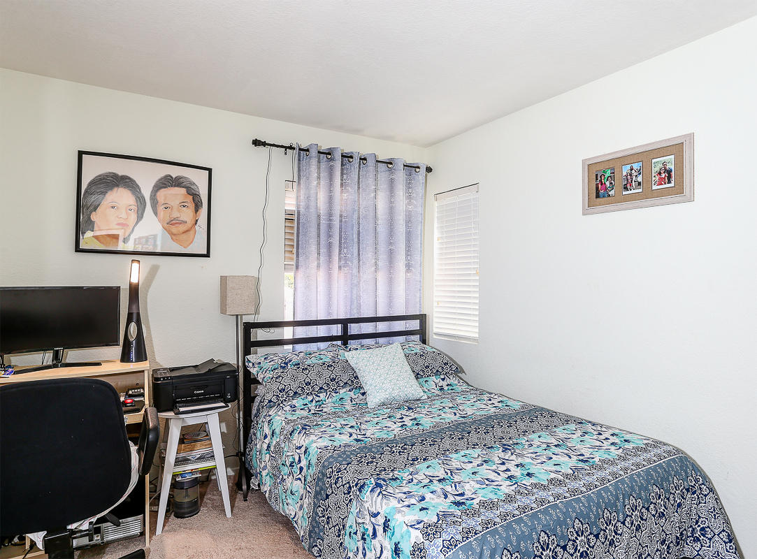 42437 Lane Ranch Road Lancaster, CA 93536 - Photo 20 of 26 20_Bedroom 3 (small)