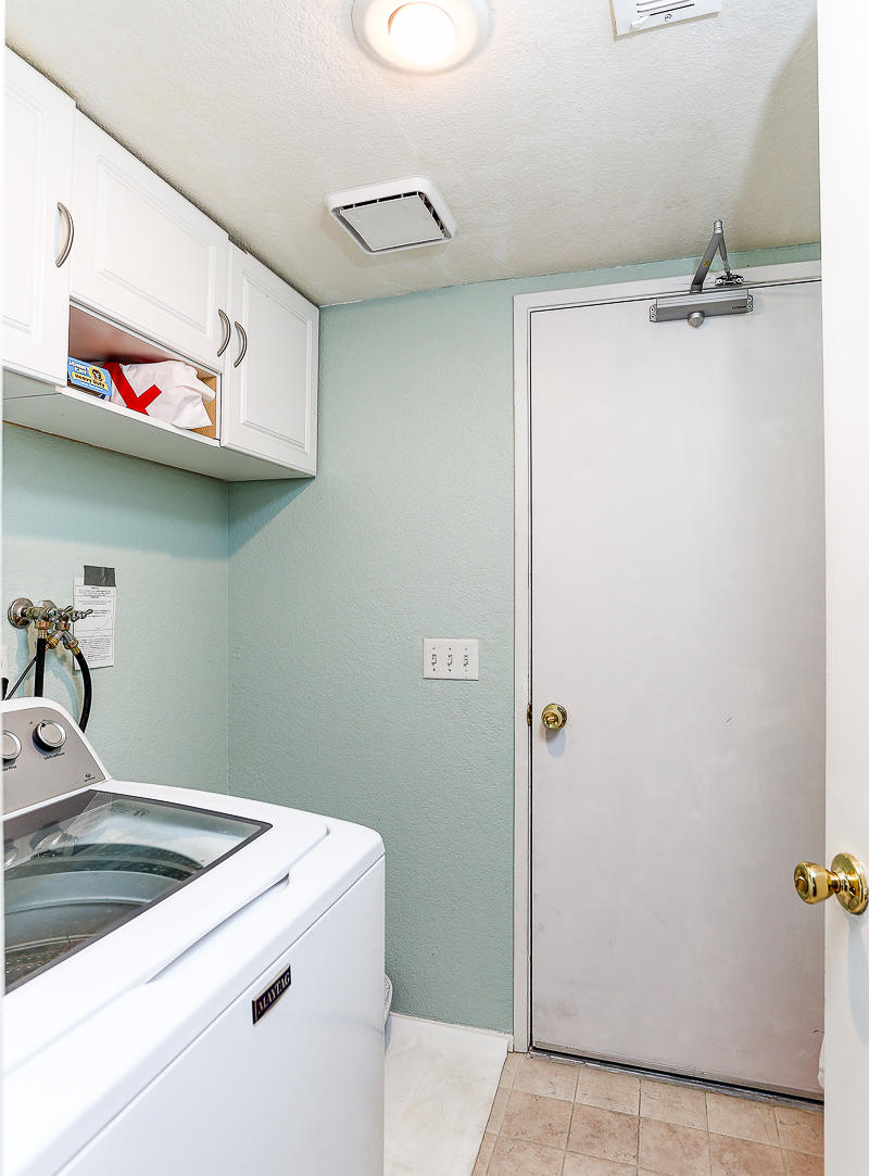 42437 Lane Ranch Road Lancaster, CA 93536 - Photo 9 of 26 09_Laundry Room (small)