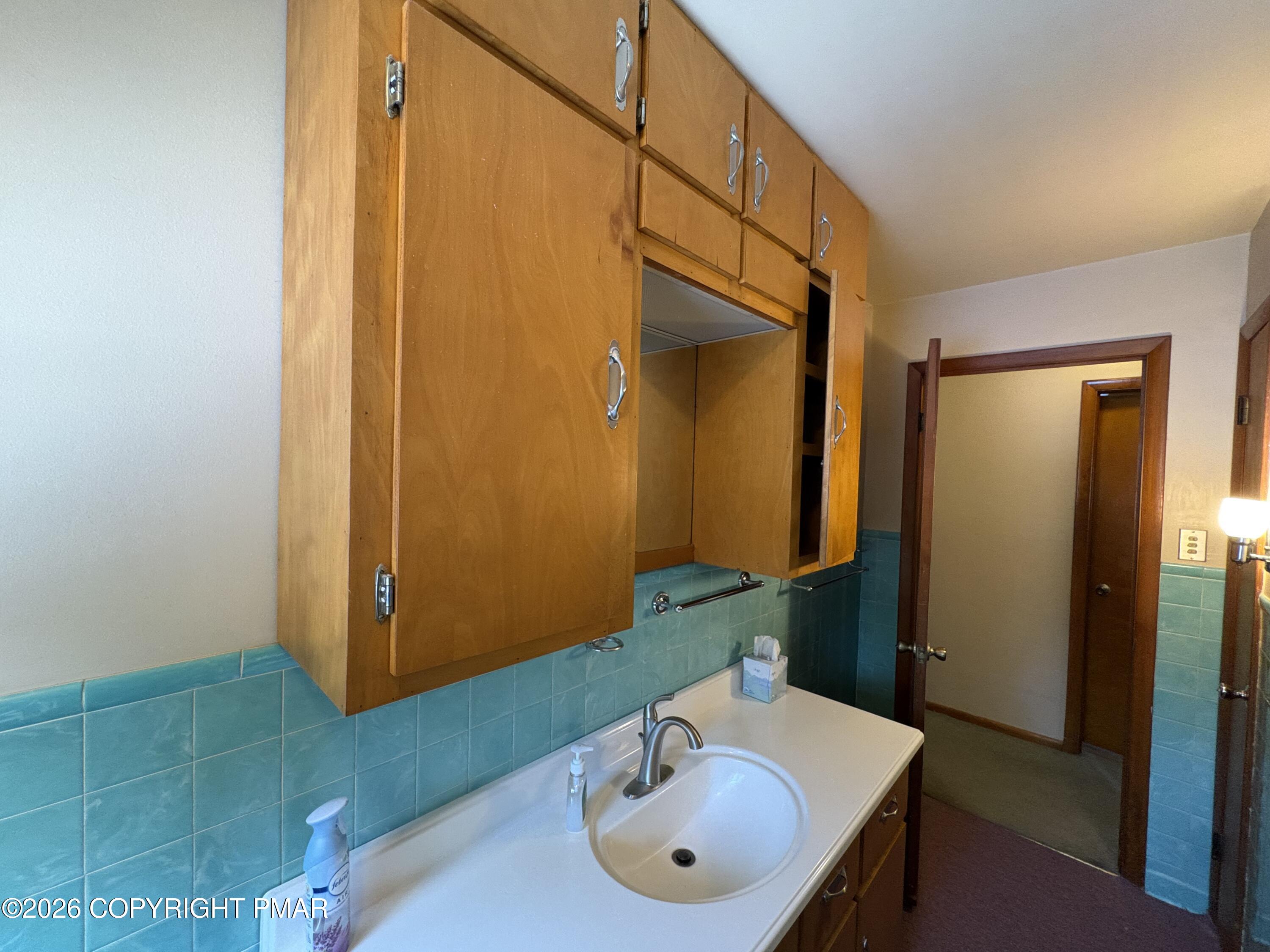 217 Winona Road Mount Pocono, PA 18344 - Photo 24 of 32 IMG_2521