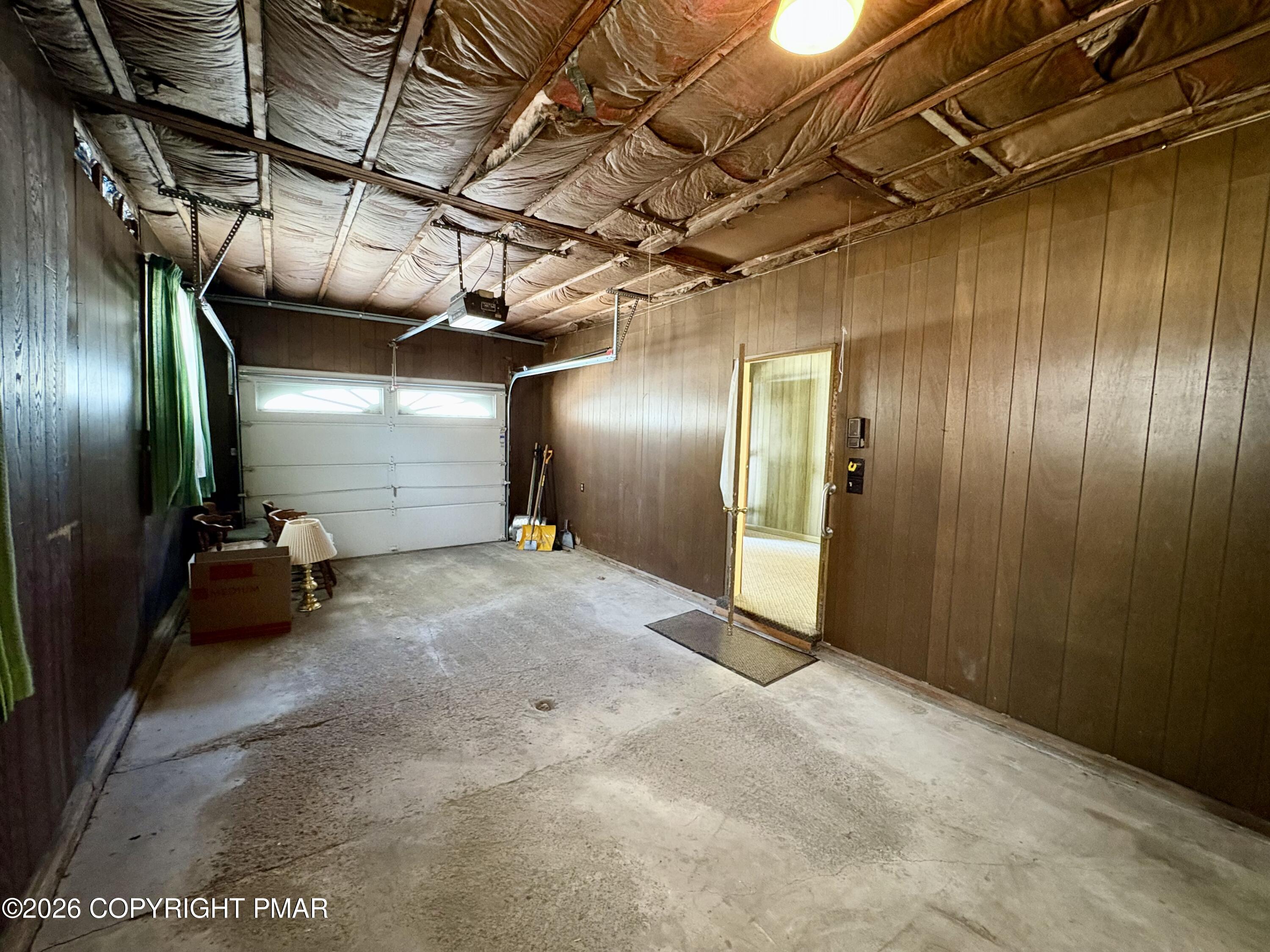 217 Winona Road Mount Pocono, PA 18344 - Photo 5 of 32 IMG_2478