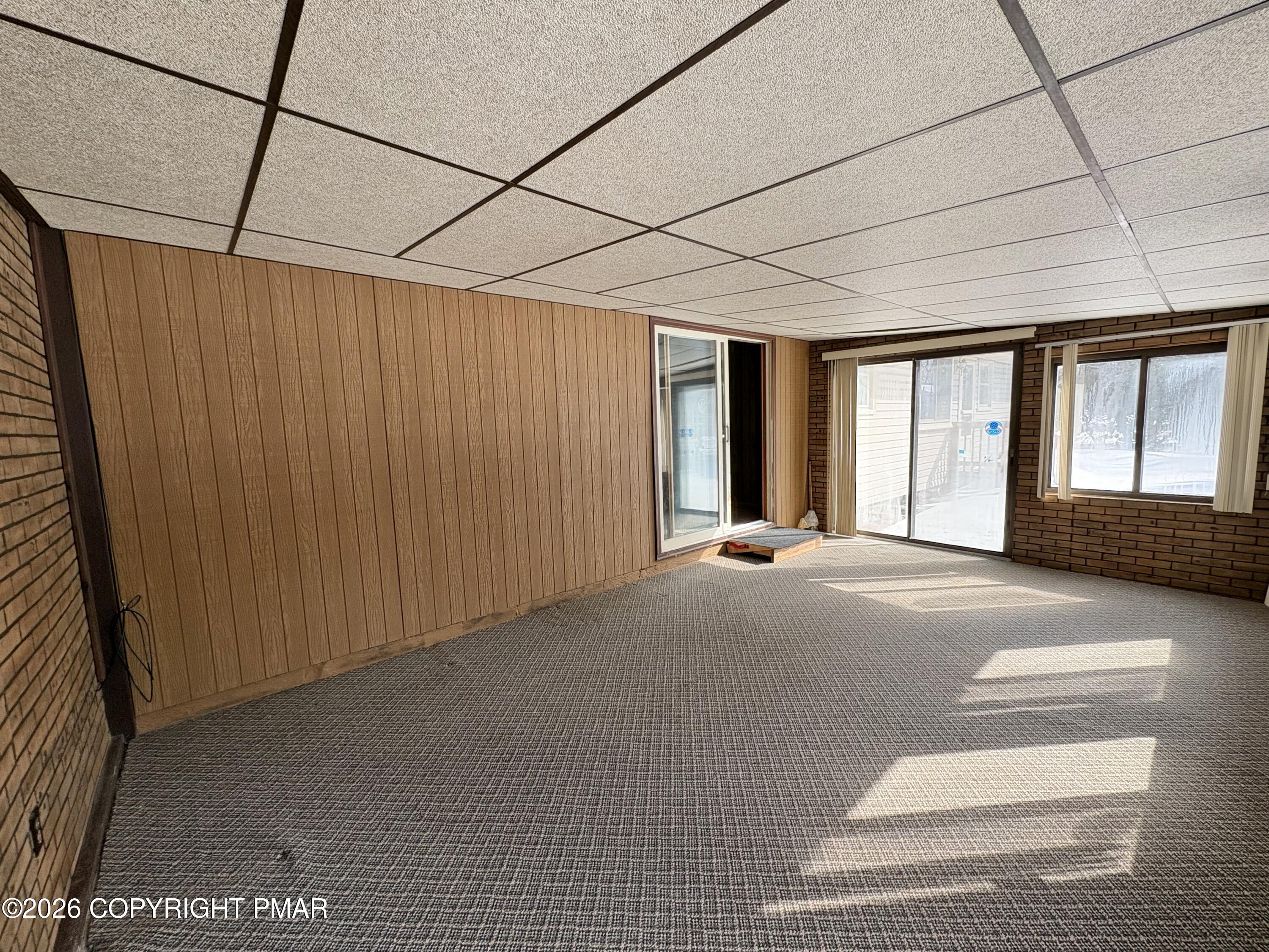 217 Winona Road Mount Pocono, PA 18344 - Photo 7 of 32 IMG_2481