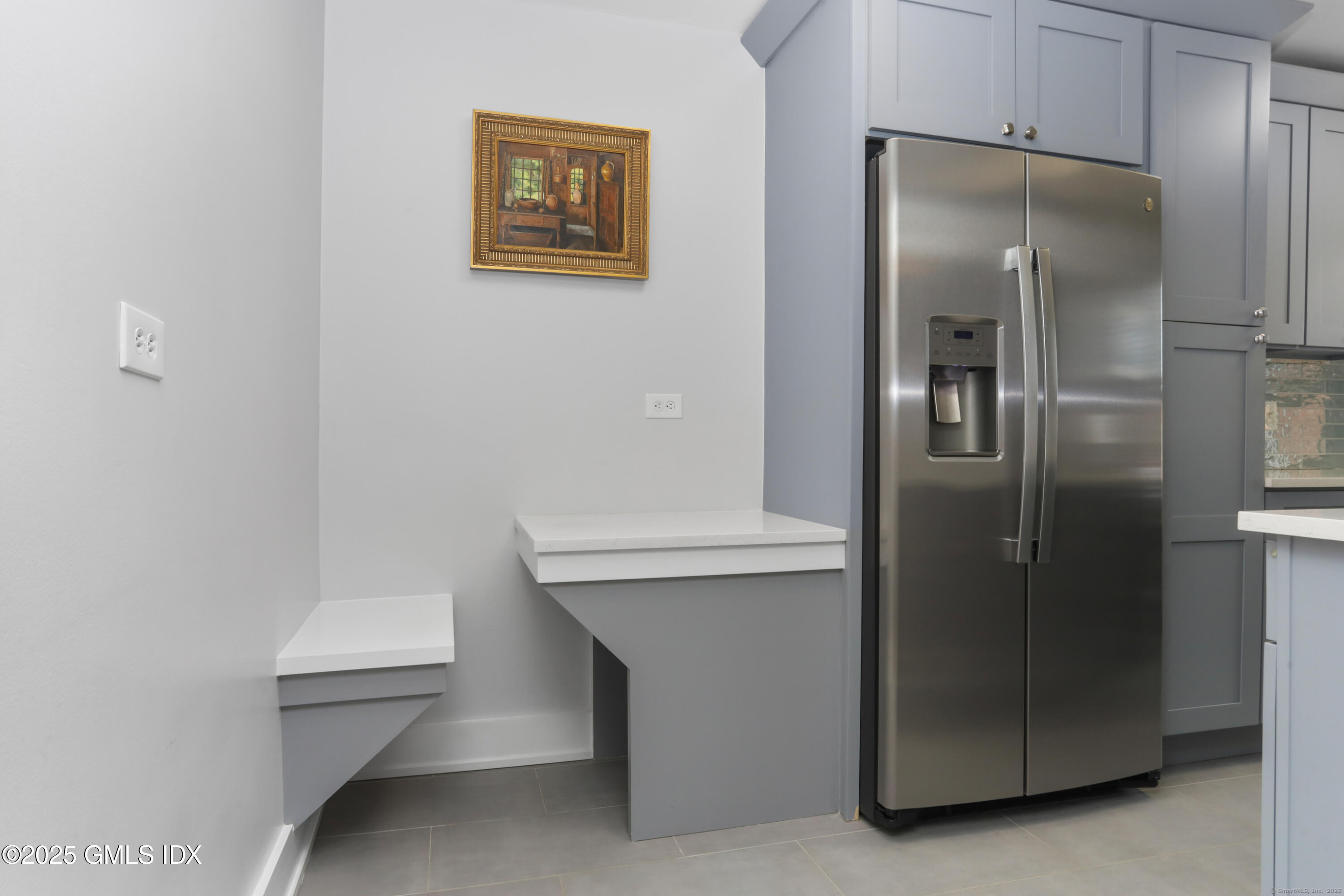 50 Lafayette Place, Unit 4E Greenwich, CT 06830 - Photo 3 of 23 HD_1743609351492_04