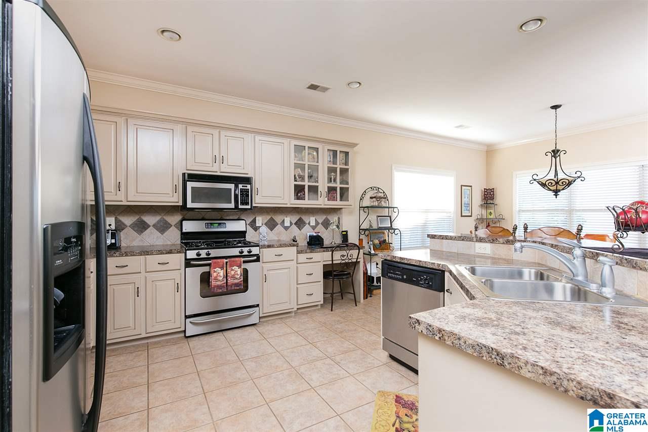 5596 Summit Pointe Pinson, AL 35126 - Photo 14 of 34