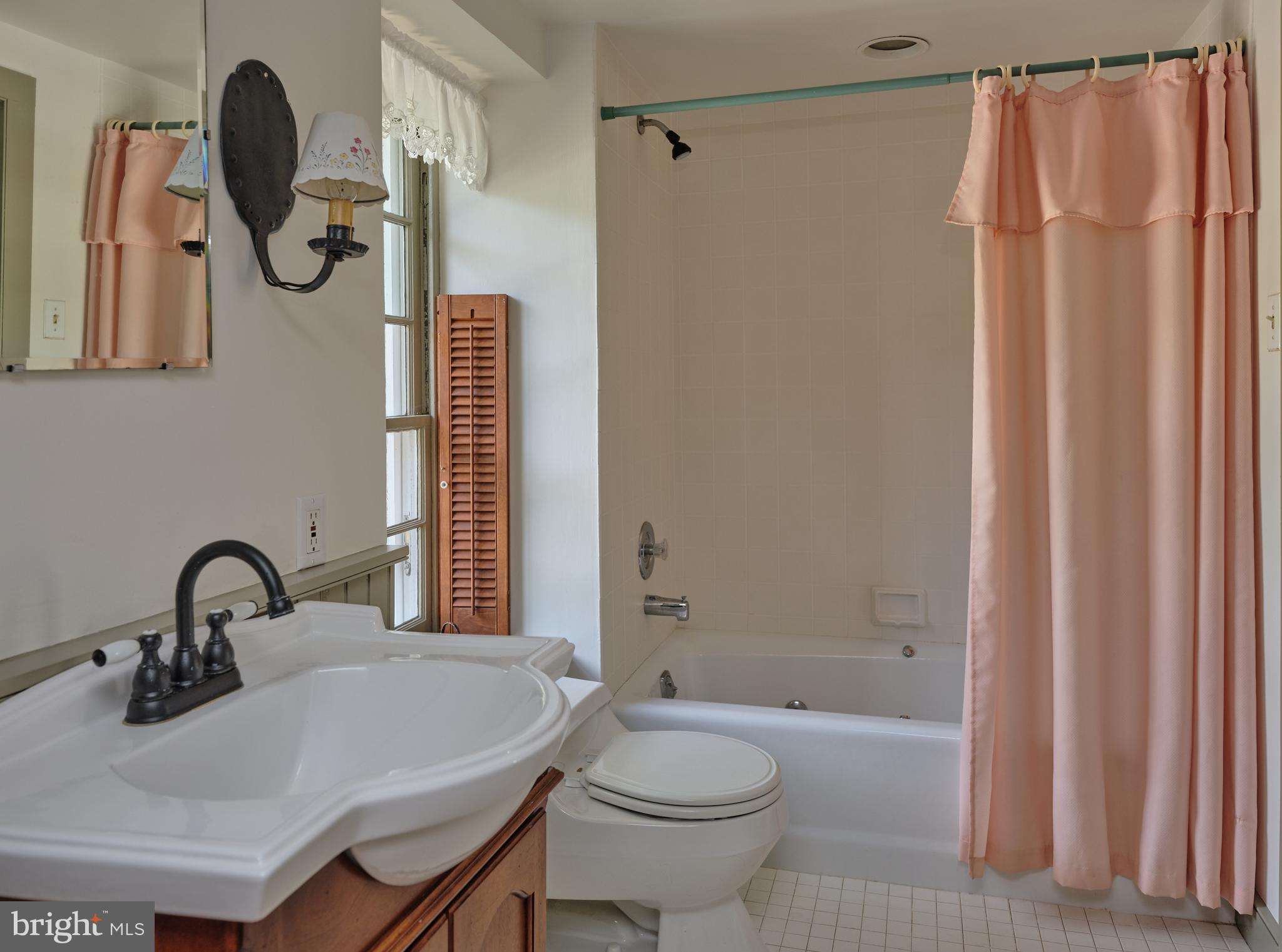 1789 Wrightstown Road Newtown, PA 18940 - Photo 65 of 95 Full bathroom
