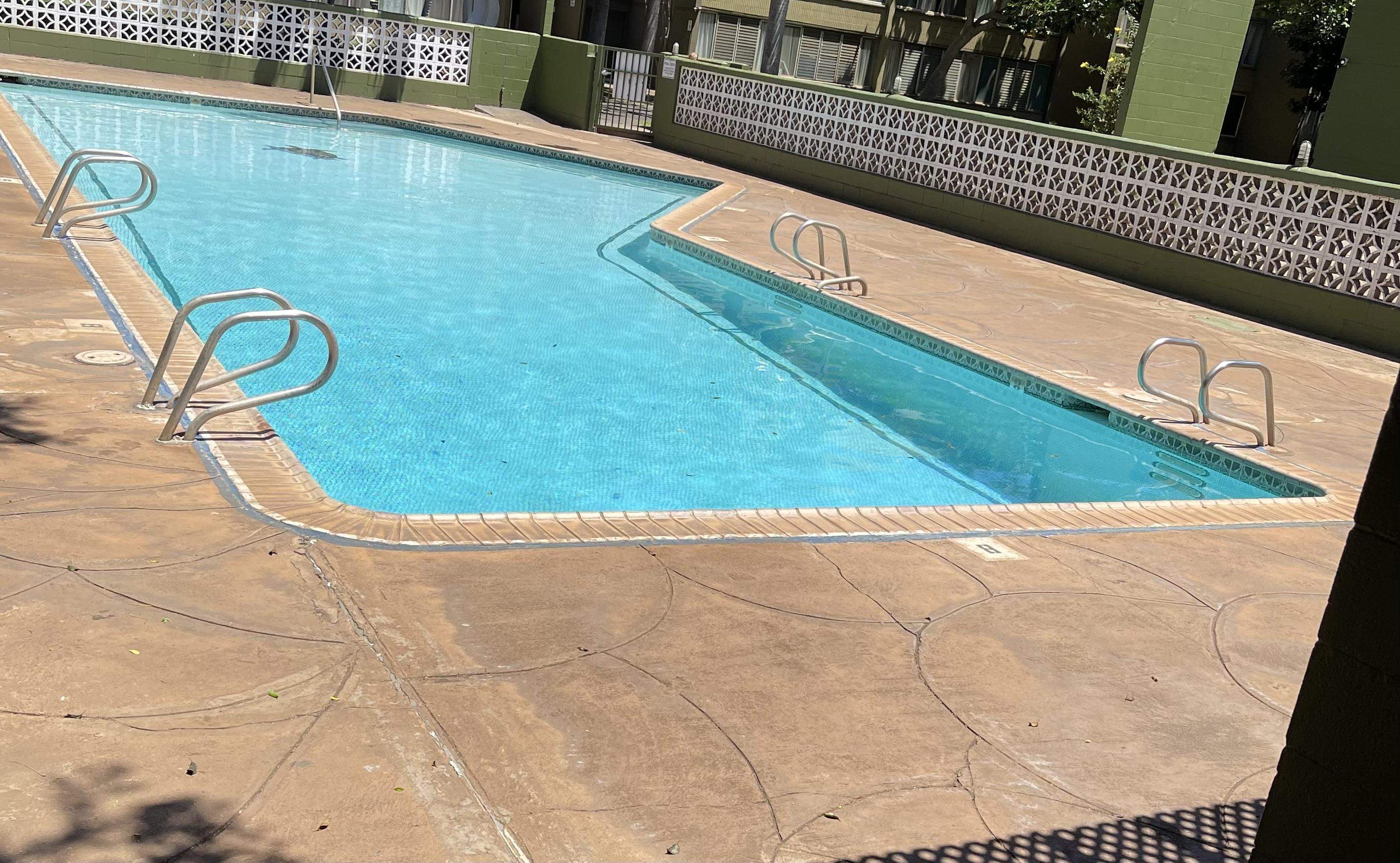 111 Kahului Beach Road, Unit D112 Kahului, HI 96732 - Photo 10 of 29 a view of a swimming pool