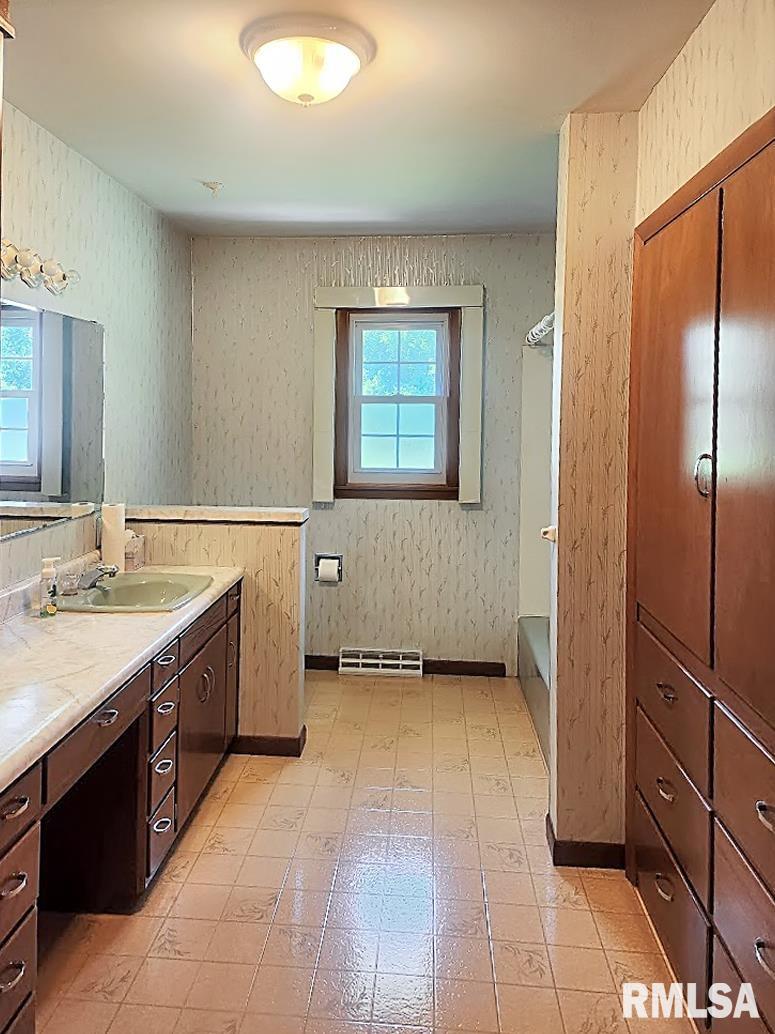 304 North 3rd Street Wyoming, IL 61491 - Photo 30 of 42