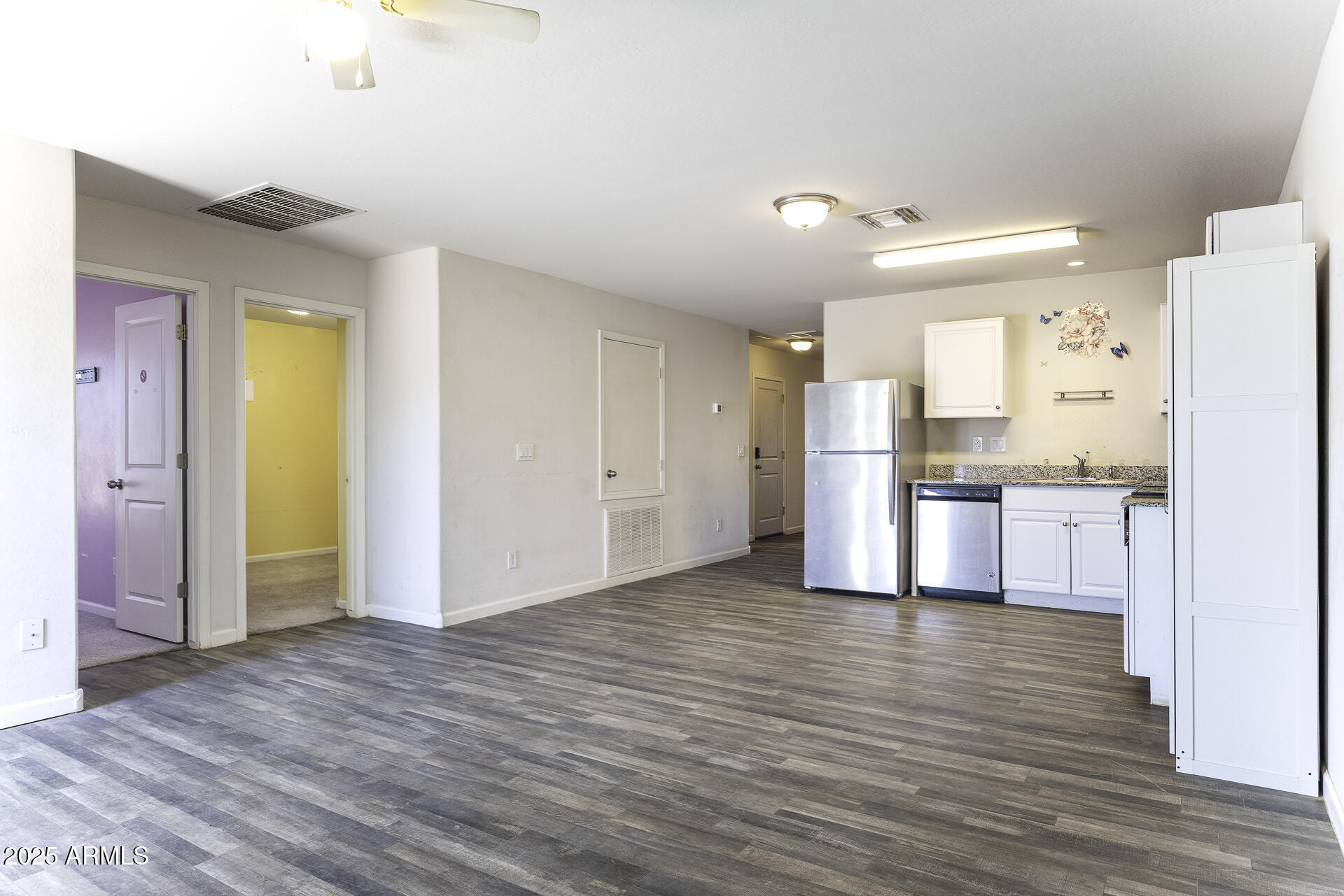 159 West Taylor Avenue Coolidge, AZ 85128 - Photo 16 of 25 Living Room View