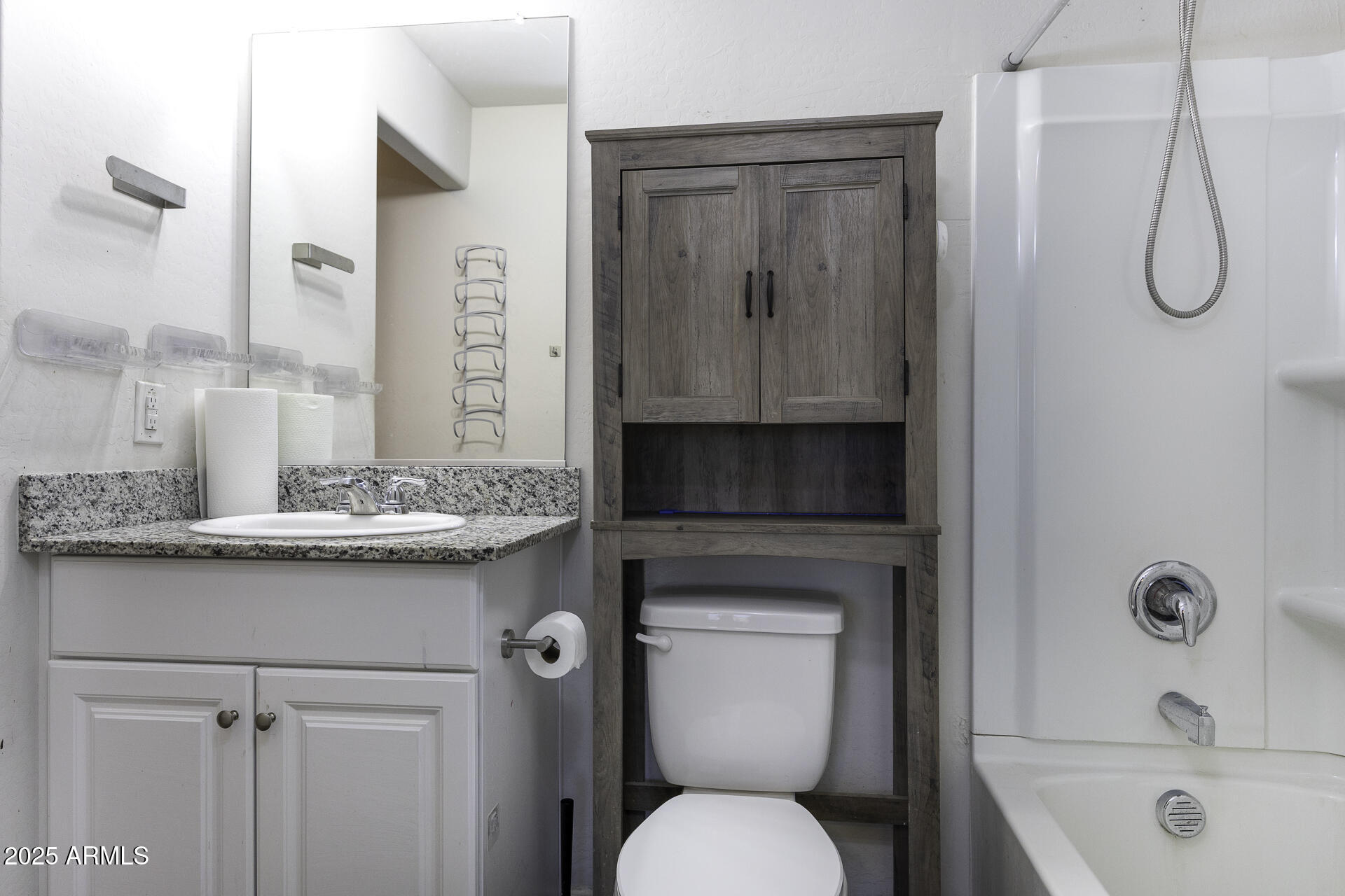 159 West Taylor Avenue Coolidge, AZ 85128 - Photo 6 of 25 Primary Bath