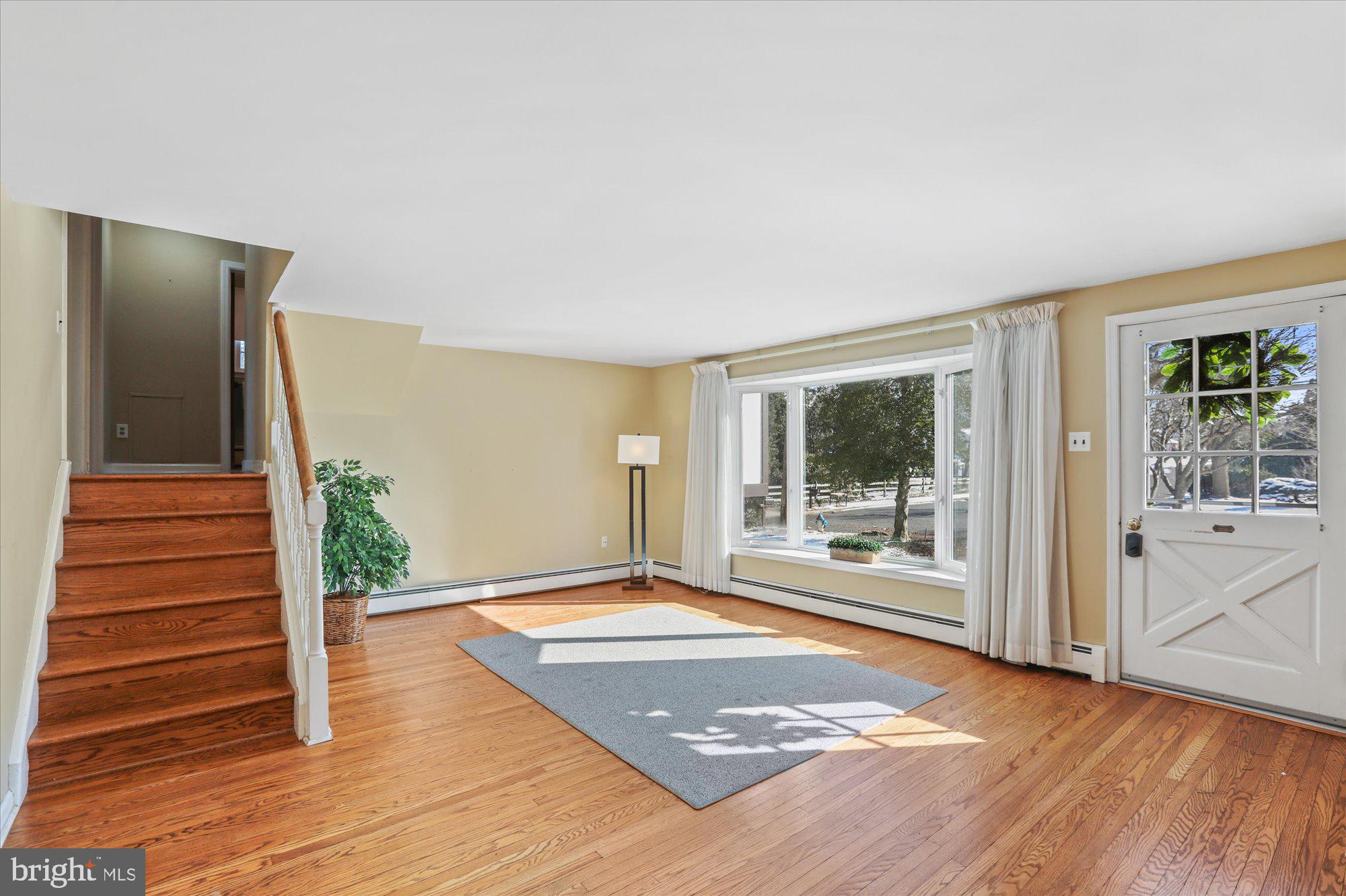 24 Moyer Road Yardley, PA 19067 - Photo 5 of 37 Living Room