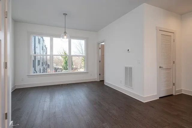 $3,195 | 225 Cleveland Street, Nashville, TN 37207