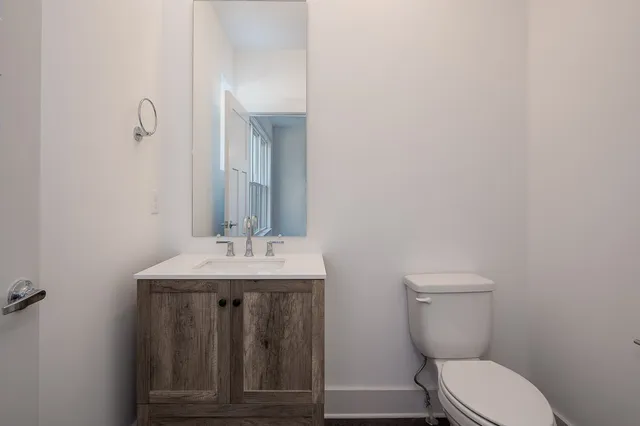 $3,195 | 225 Cleveland Street, Nashville, TN 37207