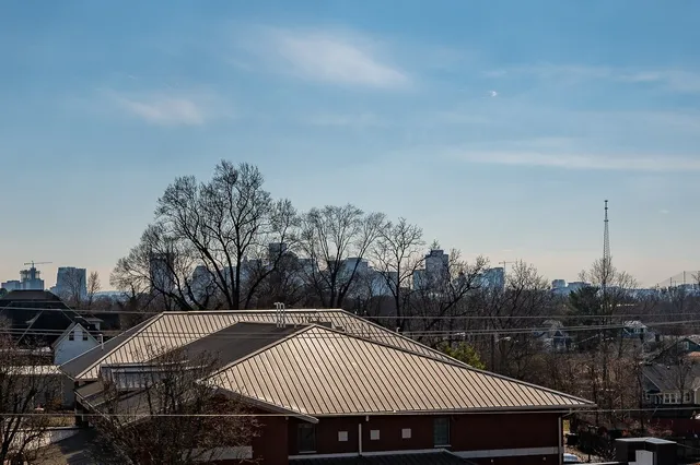 $3,195 | 225 Cleveland Street, Nashville, TN 37207