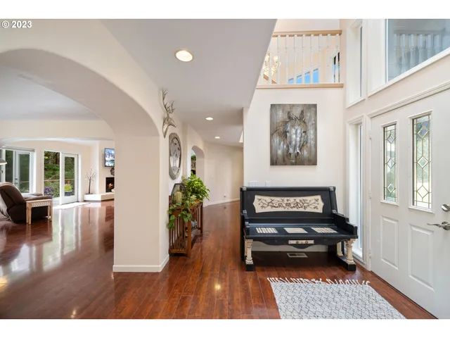 $1,350,000 | 95037 Haynes Way Lane, North Bend, OR 97459