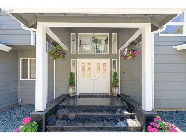 $1,350,000 | 95037 Haynes Way Lane, North Bend, OR 97459