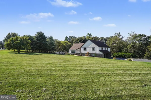 $399,900 | 39 Morris Road, Duncannon, PA 17020