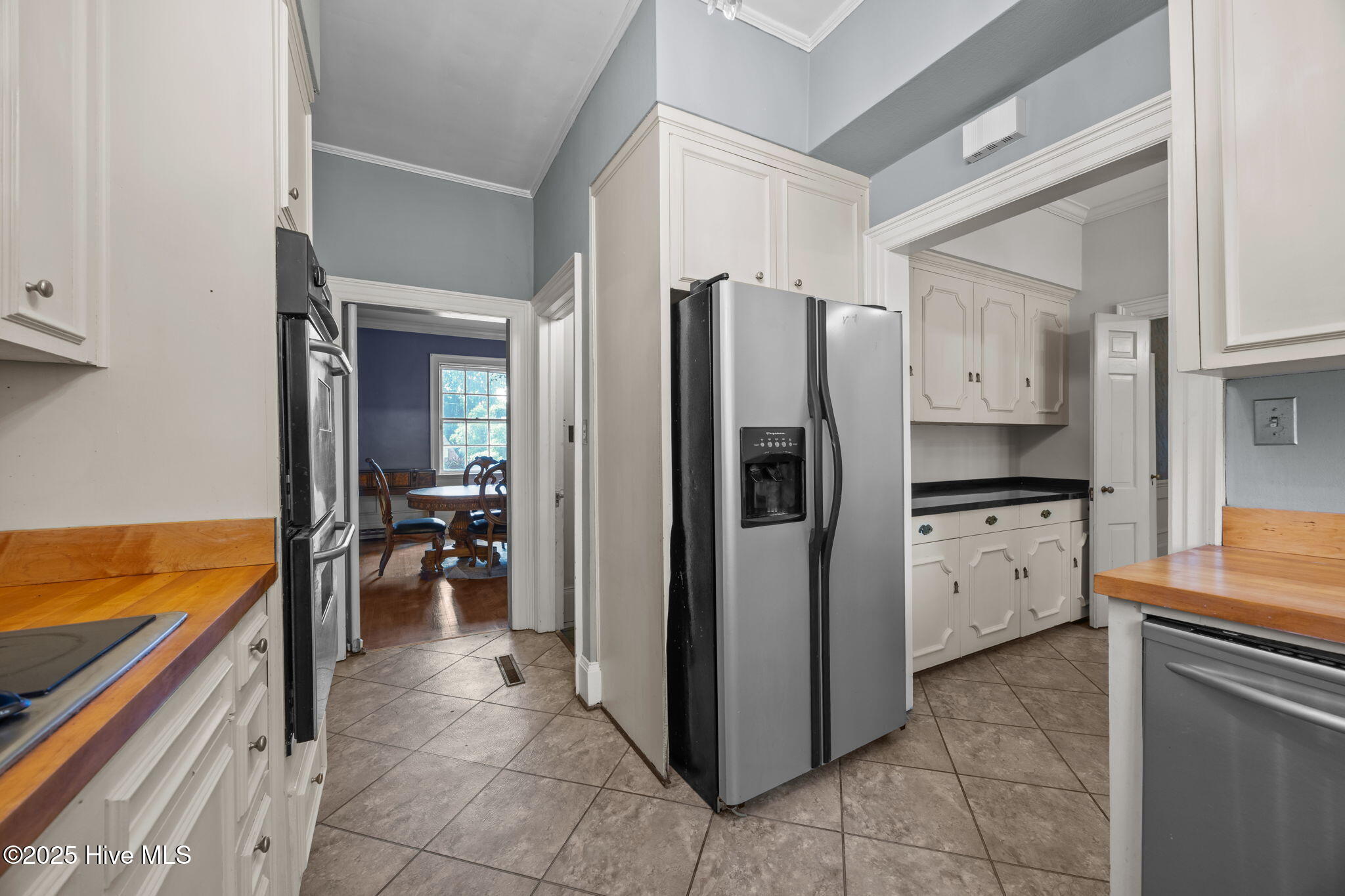 1011 Harvey Circle Kinston, NC 28501 - Photo 12 of 65 Kitchen