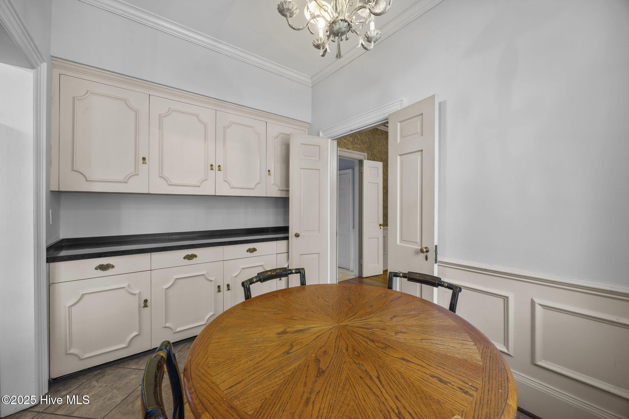 1011 Harvey Circle Kinston, NC 28501 - Photo 14 of 65 Informal Dining